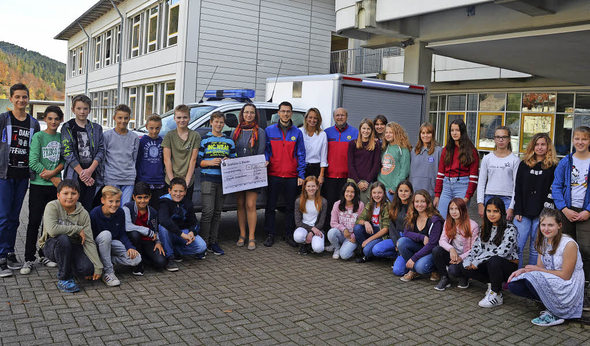 Schüler spenden der Bergwacht