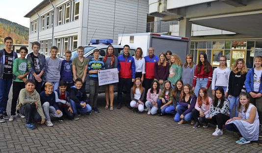 Schüler spenden der Bergwacht