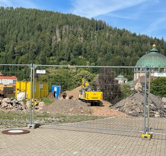 Spatenstich für den Neubau der Spor- und Mehrzweckhalle an der Fürstabt-Gerbert-Schule