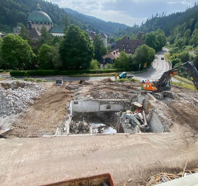 Spatenstich für den Neubau der Spor- und Mehrzweckhalle an der Fürstabt-Gerbert-Schule