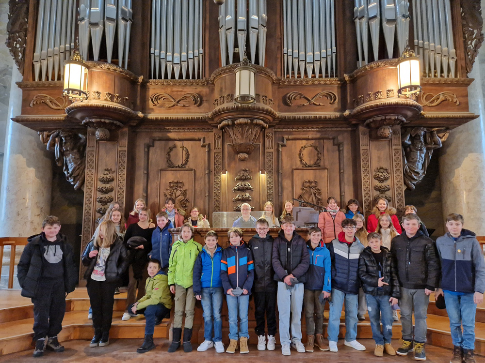 Ausflug zur Orgelbesichtigung der Klasse R6a
