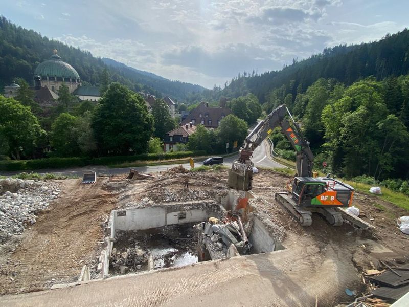 Spatenstich für den Neubau der Spor- und Mehrzweckhalle an der Fürstabt-Gerbert-Schule