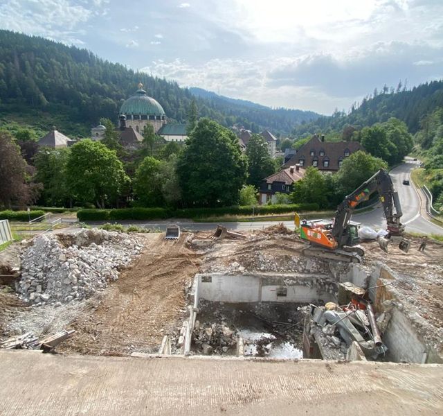 Spatenstich für den Neubau der Spor- und Mehrzweckhalle an der Fürstabt-Gerbert-Schule