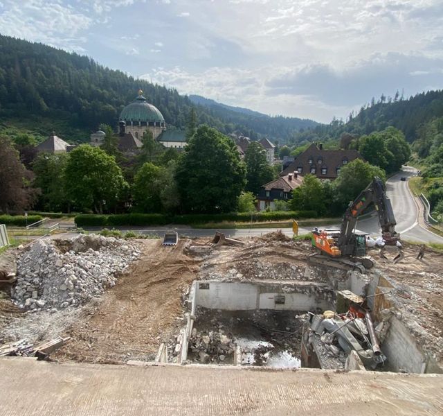 Spatenstich für den Neubau der Spor- und Mehrzweckhalle an der Fürstabt-Gerbert-Schule
