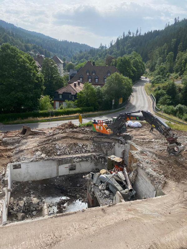 Spatenstich für den Neubau der Spor- und Mehrzweckhalle an der Fürstabt-Gerbert-Schule