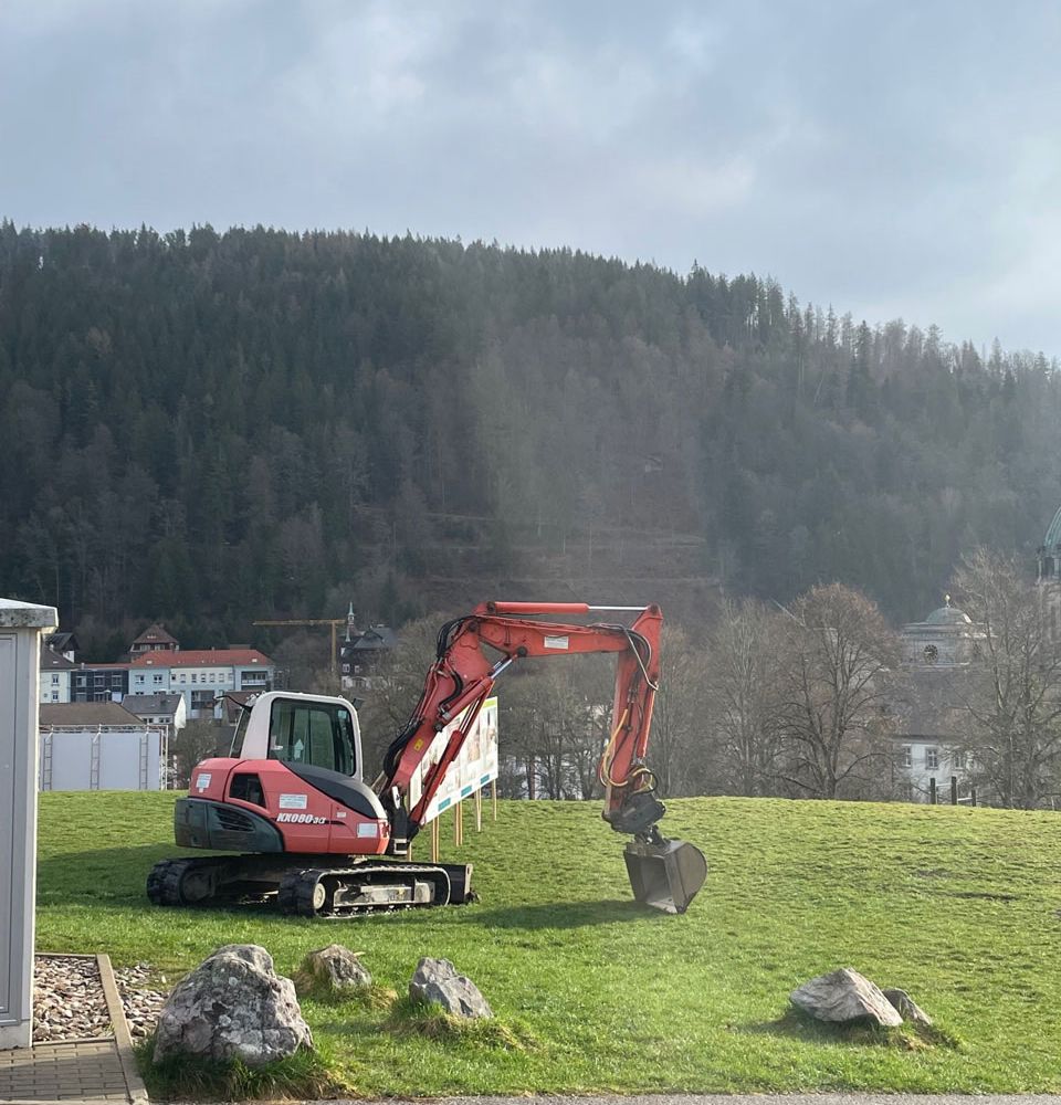 Spatenstich für den Neubau der Spor- und Mehrzweckhalle an der Fürstabt-Gerbert-Schule